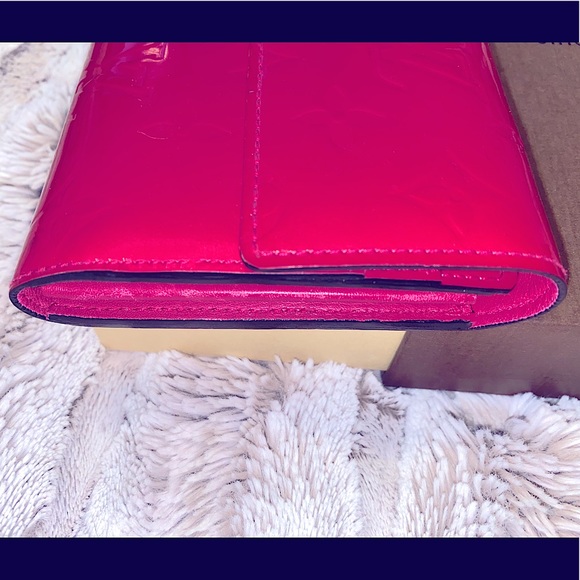 β SOLD β 
Authentic Lm Ed Louis Vuitton Monogram Vernis Sarah Wallet Rose Indien - Picture 5 of 6